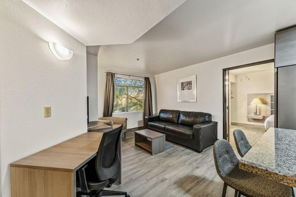 Chandler 2 Bd 1 Ba Apartment Lux2 Luaran gambar
