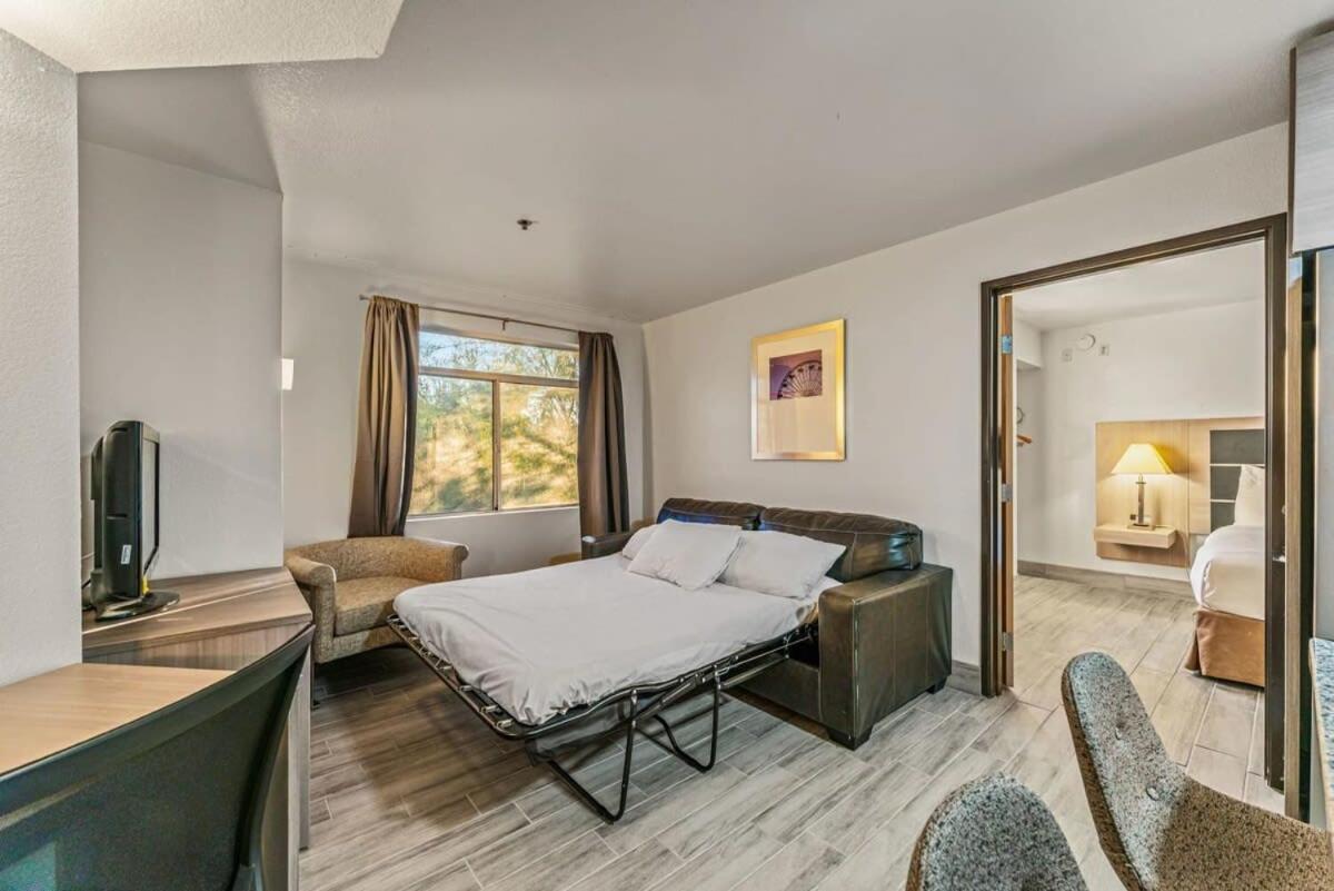 Chandler 2 Bd 1 Ba Apartment Lux2 Luaran gambar